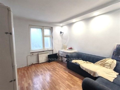3-к квартира, 5/5 эт., 60м²