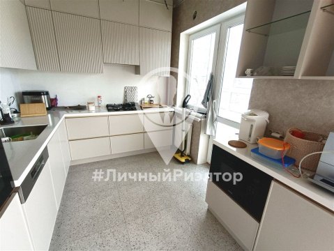 4-к квартира, 5/27 эт., 155м²