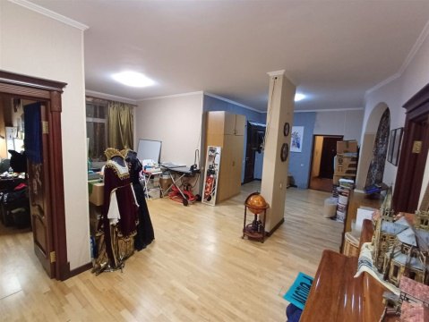 5-к квартира, 4/10 эт., 125м²