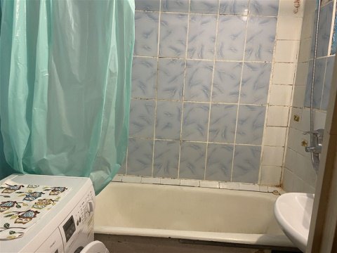 3-к квартира, 2/5 эт., 69м²