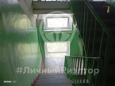 3-к квартира, 9/9 эт., 60м²