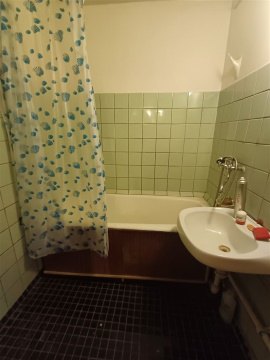 2-к квартира, 4/17 эт., 51м²