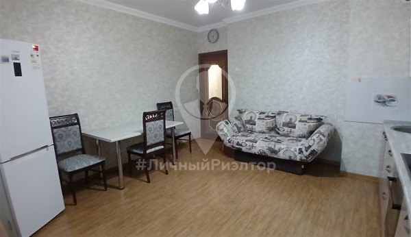 2-к квартира, 15/18 эт., 65м²