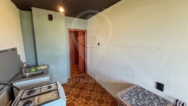 2-к квартира, 3/3 эт., 49м²