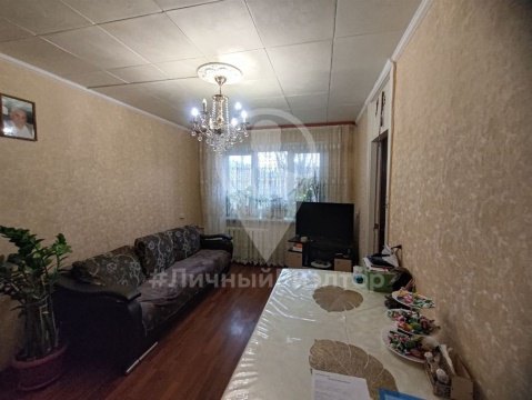 2-к квартира, 1/4 эт., 49м²