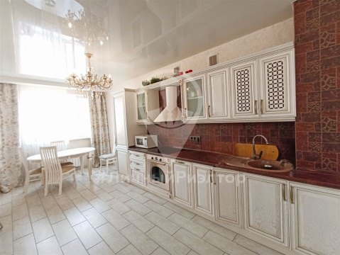 2-к квартира, 7/8 эт., 67м²