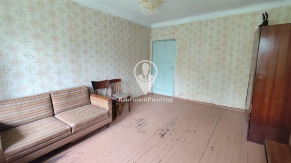 3-к квартира, 1/2 эт., 53м²