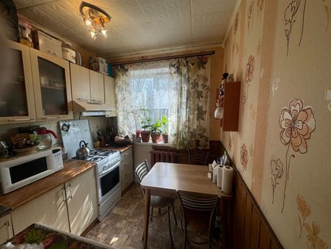 2-к квартира, 5/5 эт., 45м²