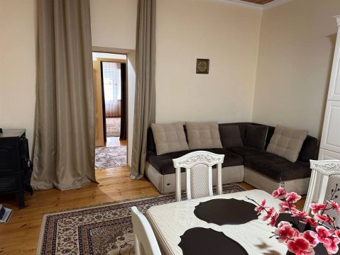 2-к квартира, 1/1 эт., 85м²