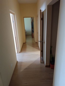 2-к квартира, 1/3 эт., 62м²