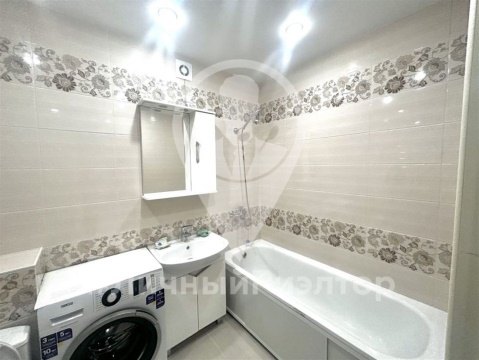 2-к квартира, 2/11 эт., 64м²