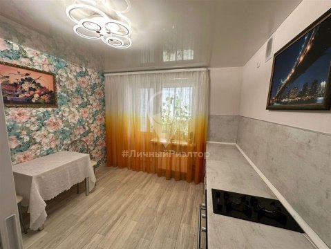 1-к квартира, 10/11 эт., 44м²