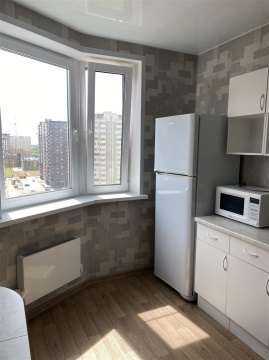 1-к квартира, 13/17 эт., 37м²
