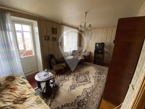 2-к квартира, 9/9 эт., 42м²