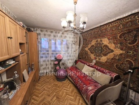 3-к квартира, 8/9 эт., 70м²