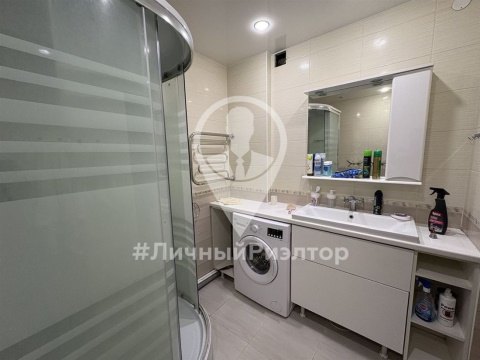 2-к квартира, 1/6 эт., 66м²
