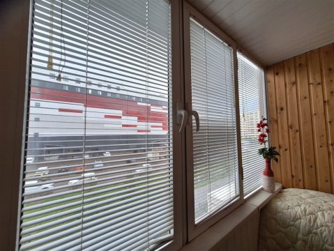2-к квартира, 3/12 эт., 70м²
