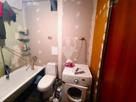 Дом 198м², участок 3 сот.