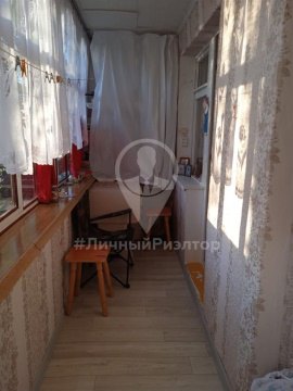 3-к квартира, 1/2 эт., 63м²