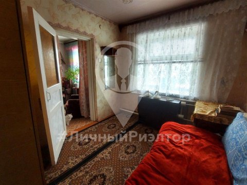 3-к квартира, 1/2 эт., 50м²