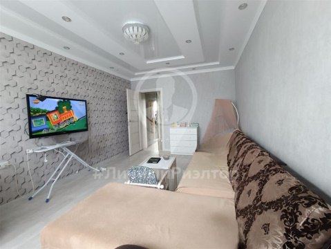 2-к квартира, 12/16 эт., 64м²