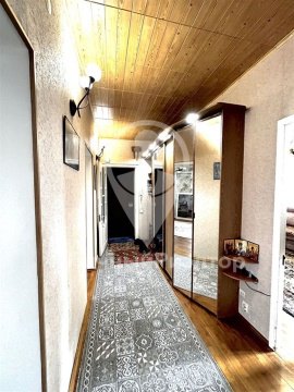 2-к квартира, 2/4 эт., 75м²