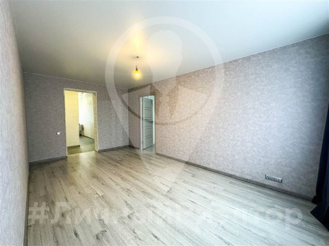 3-к квартира, 4/5 эт., 61м²