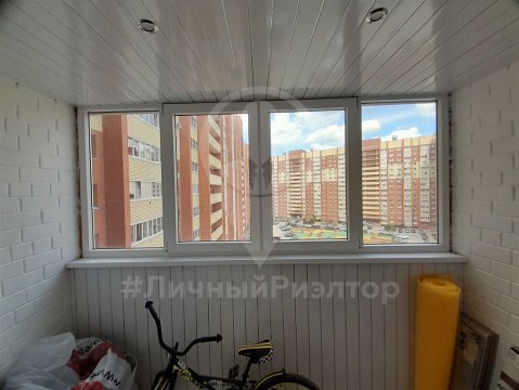 2-к квартира, 8/15 эт., 70м²