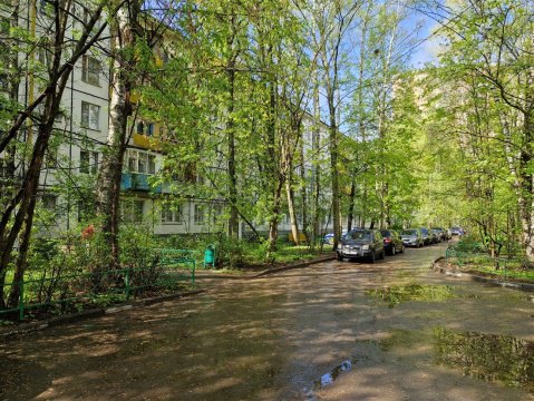 2-к квартира, 2/5 эт., 47м²