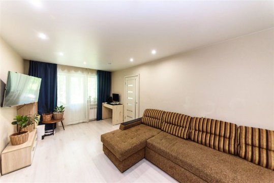 2-к квартира, 1/5 эт., 45м²