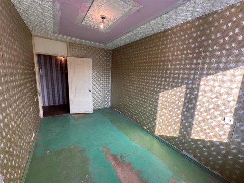 2-к квартира, 5/5 эт., 42м²