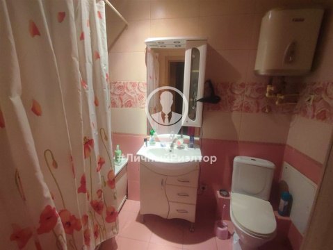 1-к квартира, 6/8 эт., 42м²