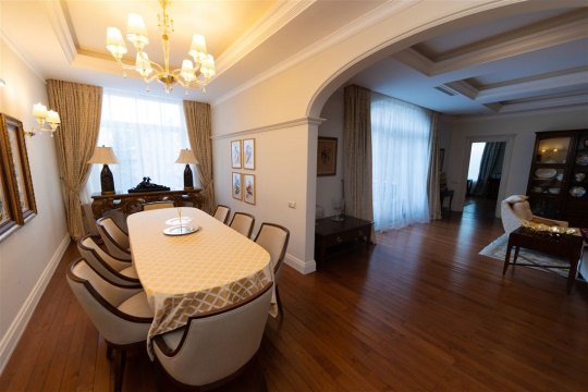3-к квартира, 2/3 эт., 175м²