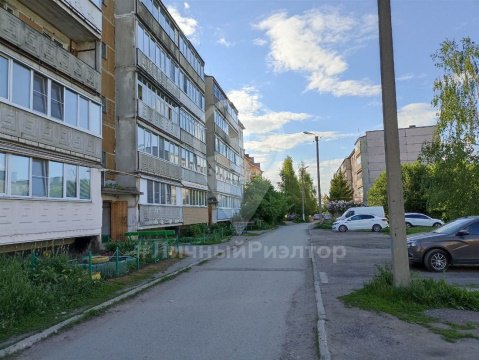 1-к квартира, 1/5 эт., 28м²