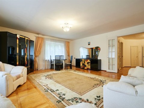 3-к квартира, 2/5 эт., 164м²