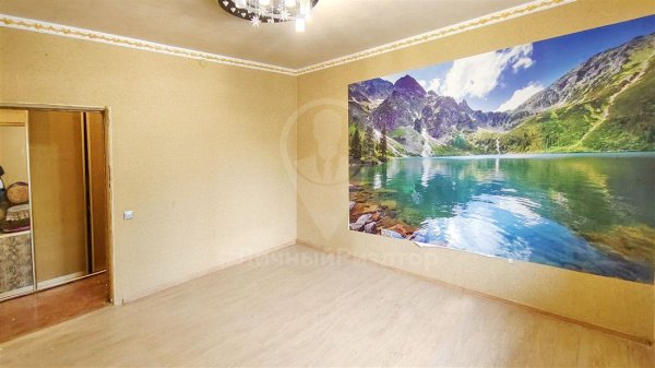 2-к квартира, 1/2 эт., 56м²