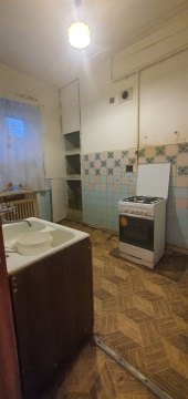 3-к квартира, 1/4 эт., 74м²