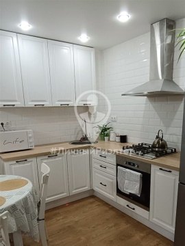 1-к квартира, 3/10 эт., 40м²