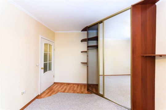 3-к квартира, 6/6 эт., 76м²