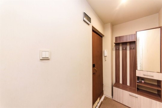 2-к квартира, 1/5 эт., 45м²
