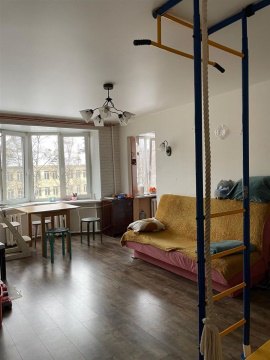 3-к квартира, 4/5 эт., 56м²