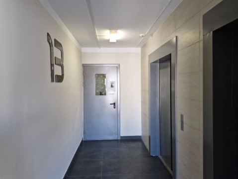 2-к квартира, 13/17 эт., 58м²