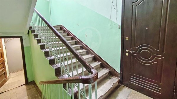 2-к квартира, 1/2 эт., 56м²