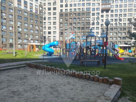 1-к квартира, 3/26 эт., 41м²