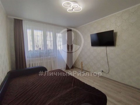 2-к квартира, 4/5 эт., 45м²