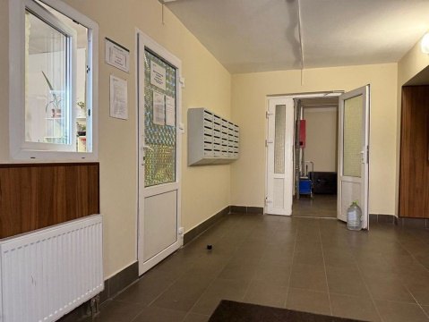 2-к квартира, 13/25 эт., 64м²