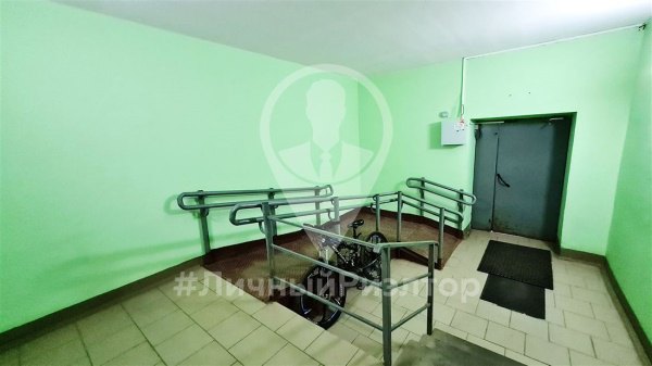 1-к квартира, 10/10 эт., 42м²