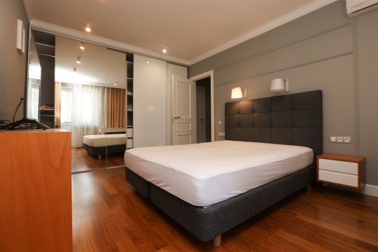 2-к квартира, 8/16 эт., 63м²