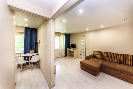 2-к квартира, 1/5 эт., 45м²