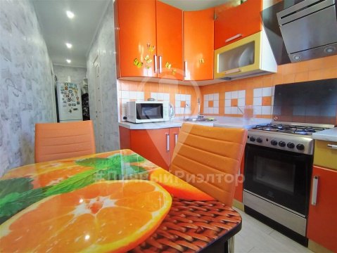 2-к квартира, 4/5 эт., 45м²